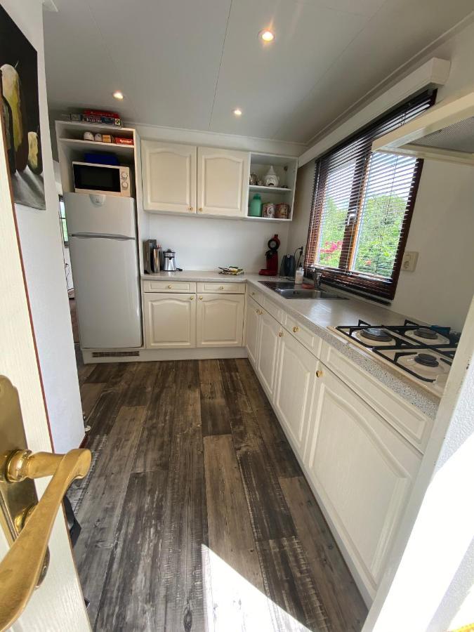 C'Est La Vie Houseboat Hotel Nederhorst den Berg Ngoại thất bức ảnh