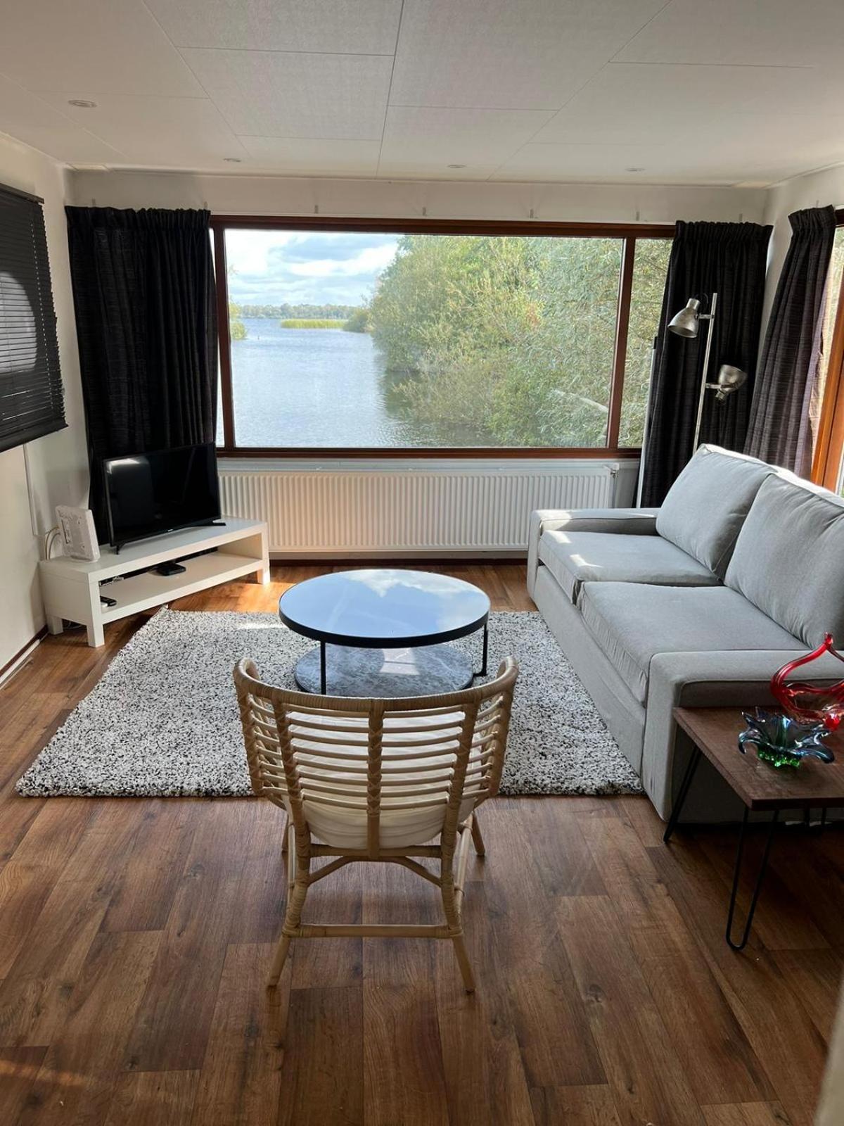 C'Est La Vie Houseboat Hotel Nederhorst den Berg Ngoại thất bức ảnh